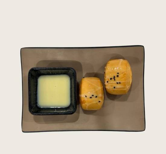 Deep Fried Milky Buns w/ Condensed Milk 奶香小金砖馒头(配炼乳) (4 pcs)